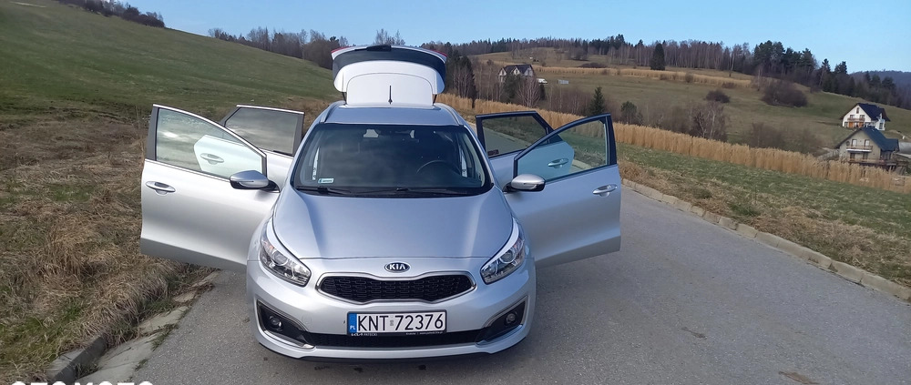 Kia Ceed cena 46500 przebieg: 84000, rok produkcji 2016 z Świebodzin małe 232